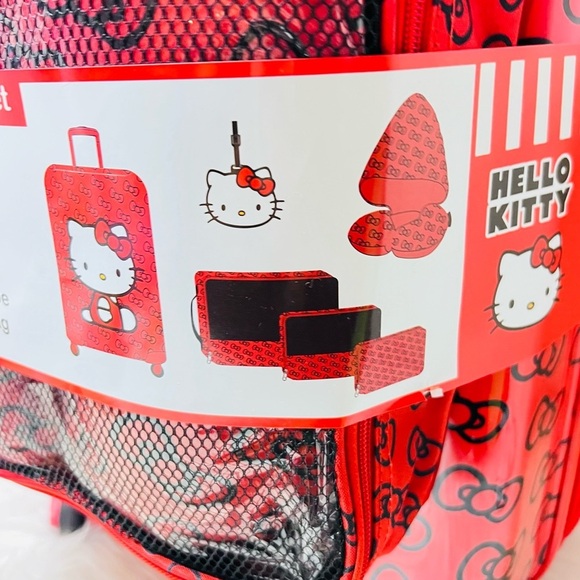 Hello Kitty 6pc Luggage Set - Picture 3 of 5